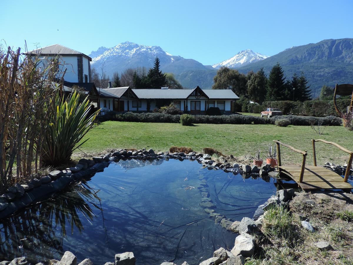 Hosteria El Hoyo Hoyo de Epuyén Exteriör bild